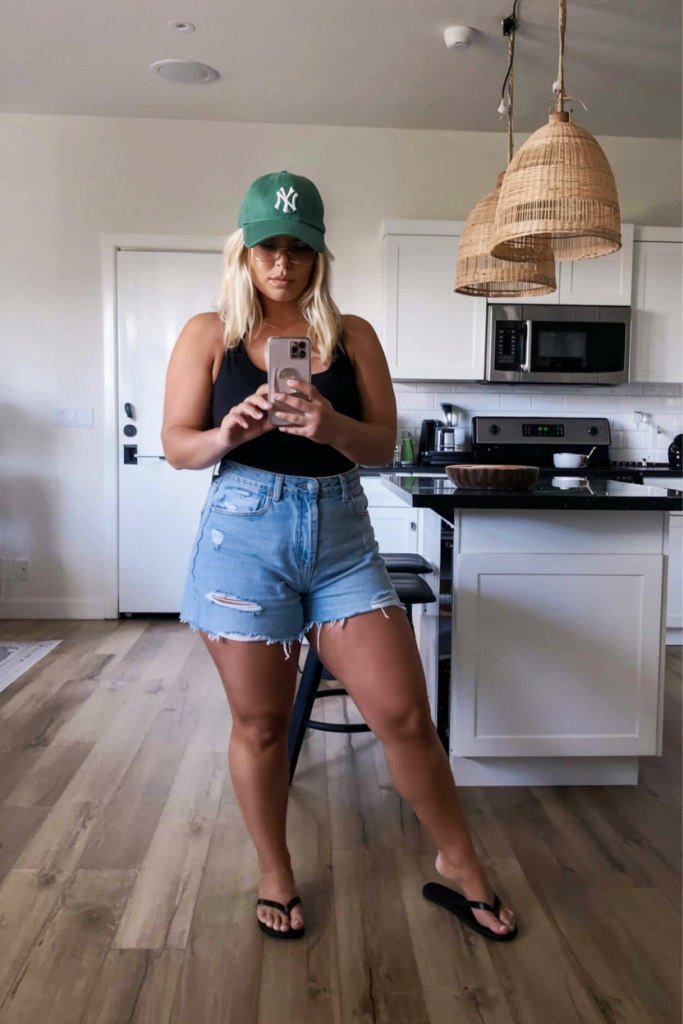 Summer 2025 Curvy Outfits for Women – Confidence, Color & Comfort