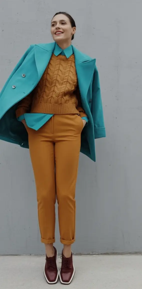 Capsule Wardrobe for Fall 2025 Retro Teal & Caramel Harmony