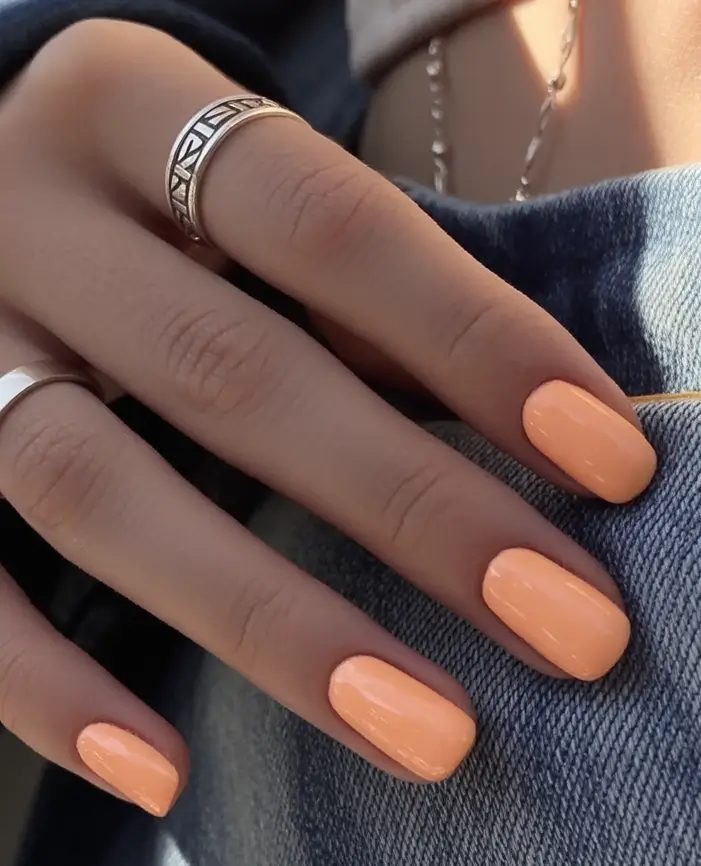 Fall Vibes: Best Nail Colors for September 2025 Peach Cream Simplicity