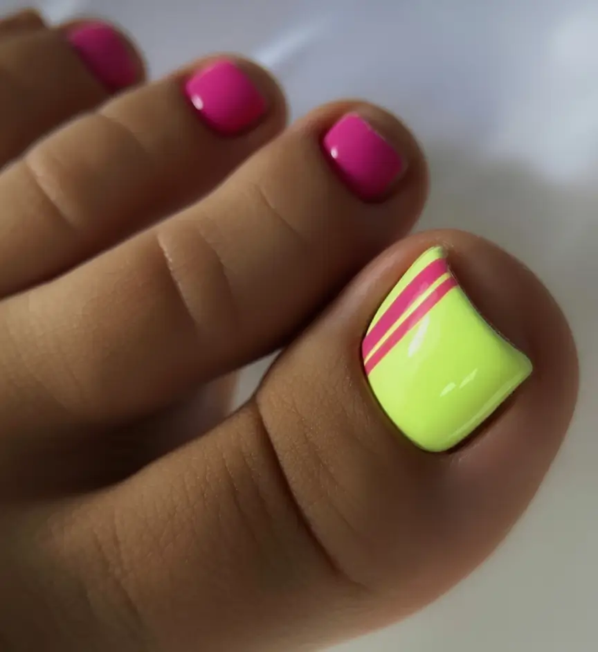 Fall Toe Nail Colors 2025 Ideas Neon Stripes Meet Autumn Contrast