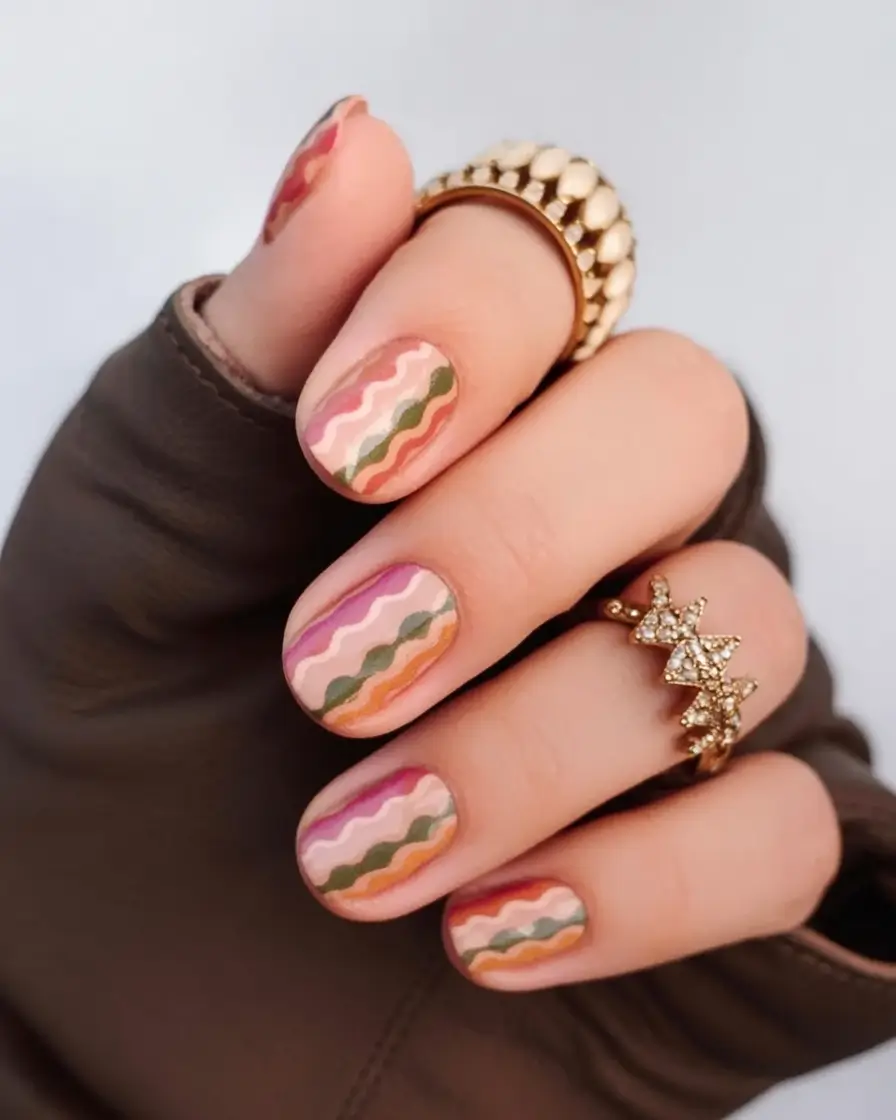 Trendy Fall Season Nails Designs Ideas 2025 Retro Ripple Waves