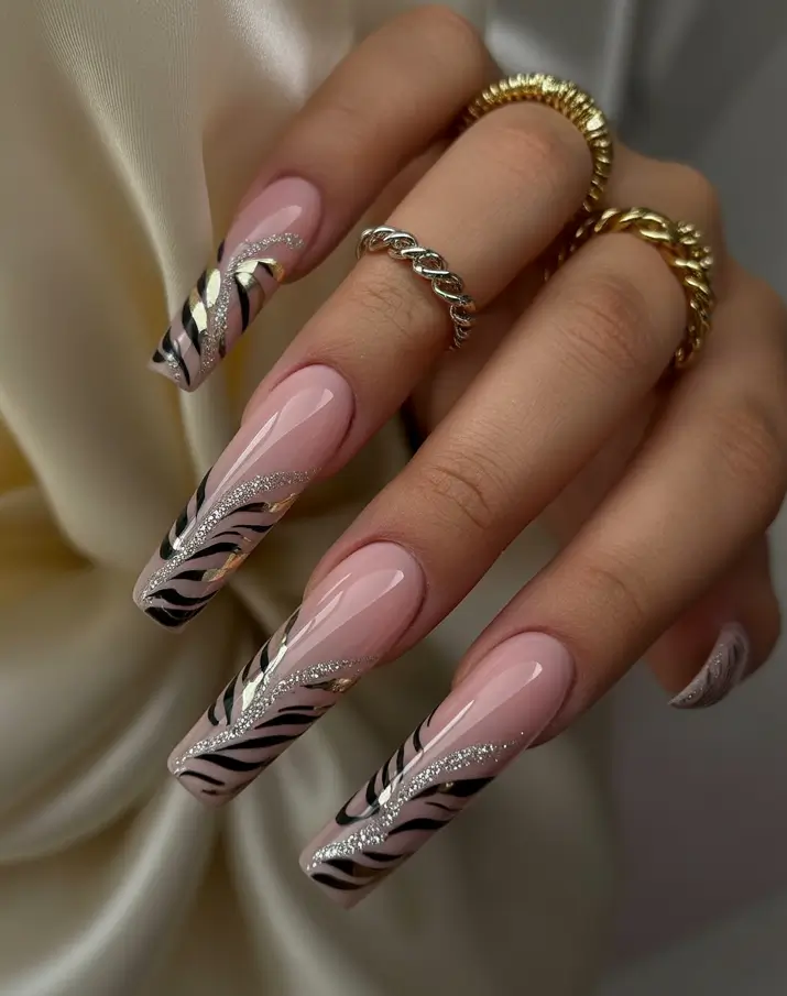 Elegant Neutral Fall Nails 2025 Silver Zebra Chic