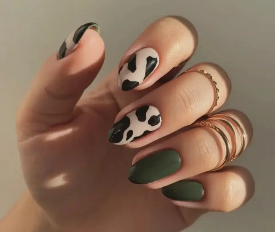 Fall 2025 Nail Color Trend Ideas That Are Too Trendy to Skip
