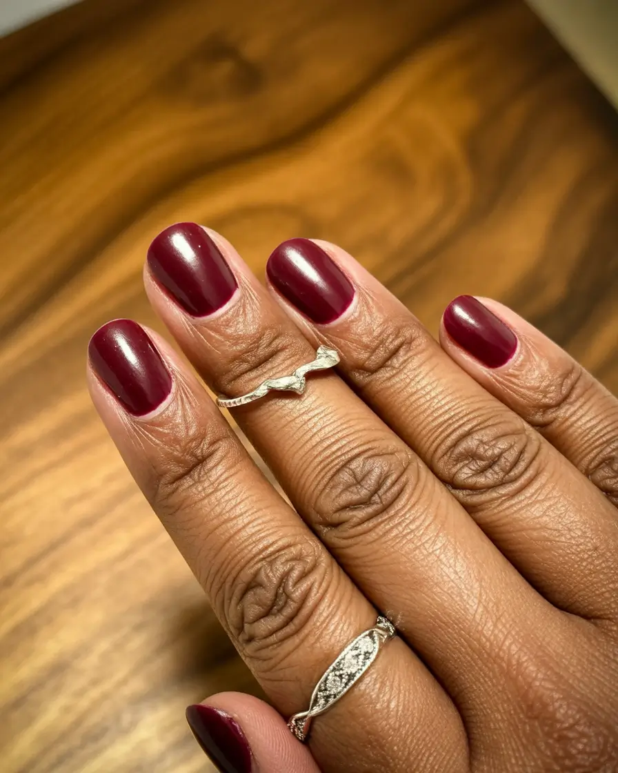 Fall 2025 Nail Colors for Dark Skin Classic Wine Red