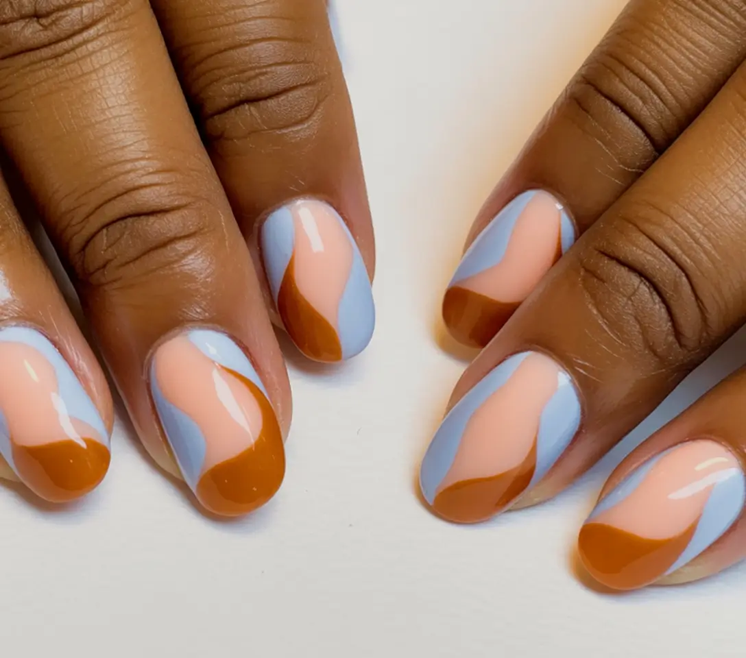 Fall 2025 Nail Colors for Dark Skin Abstract Soft Waves