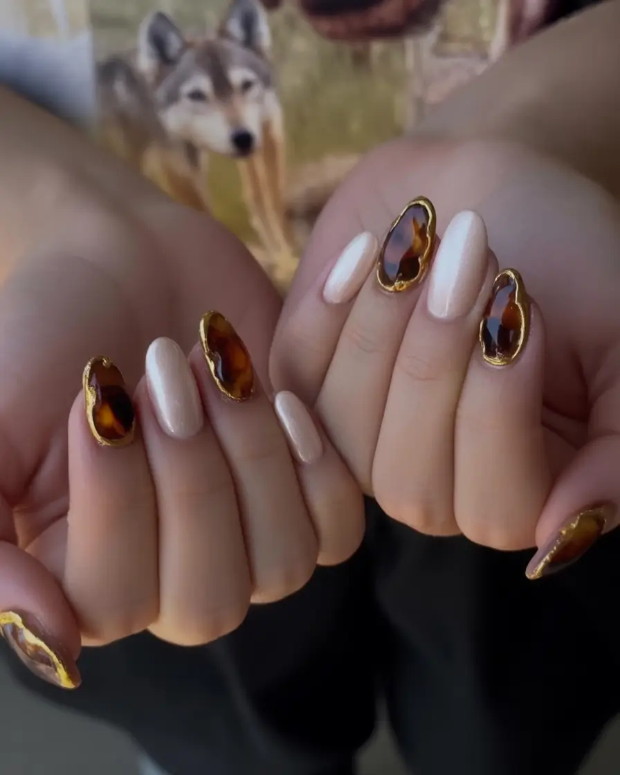 Fall Almond Nail Designs 2025 Golden Tortoiseshell Borders