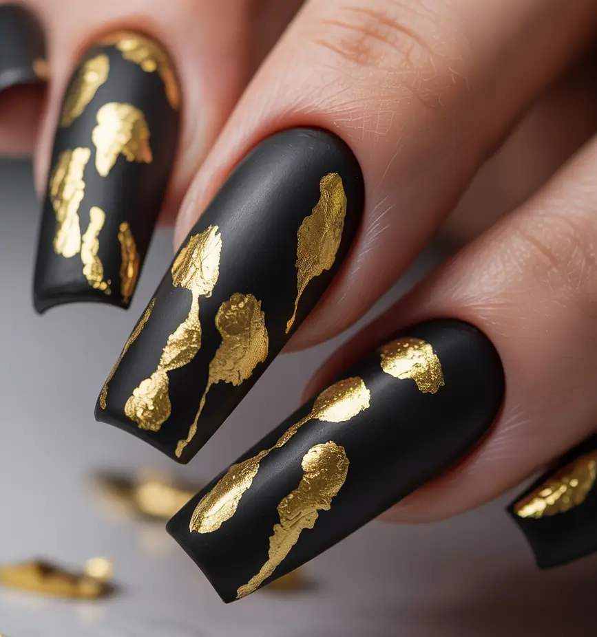 Gold Fall Nails 2025 Ideas That Shine With Seasonal Elegance