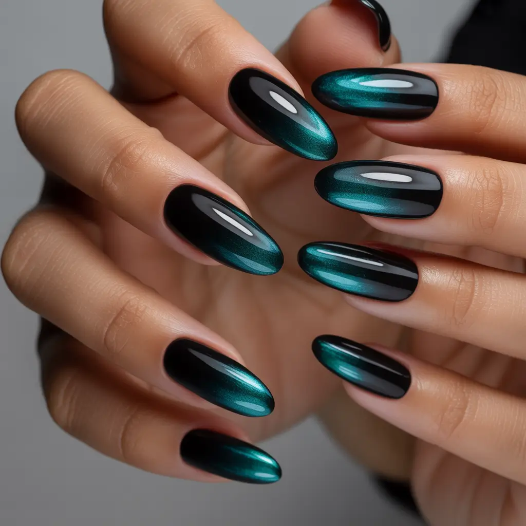 Trendy Fall & Winter Nail Colors 2025–2026 Midnight Green Chrome