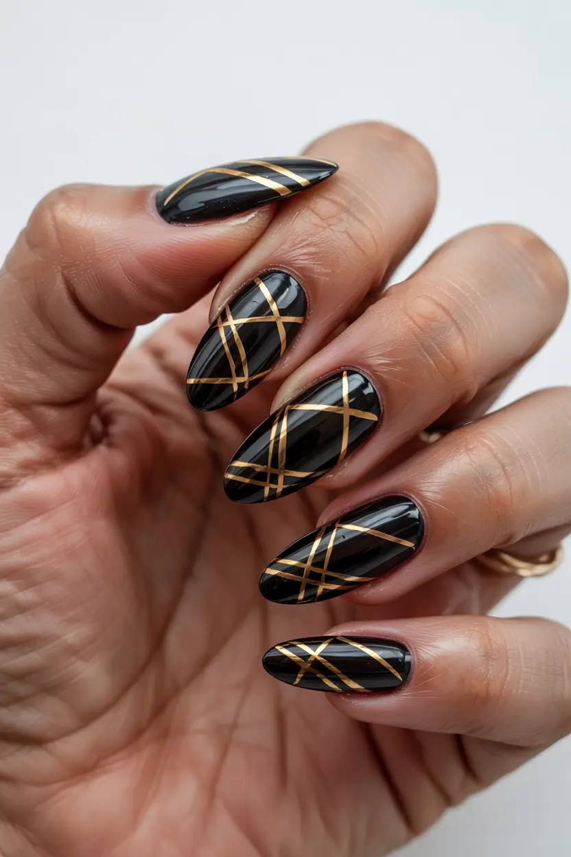 Fresh Nail Colors Winter 2025–2026 Midnight Black with Golden Lines