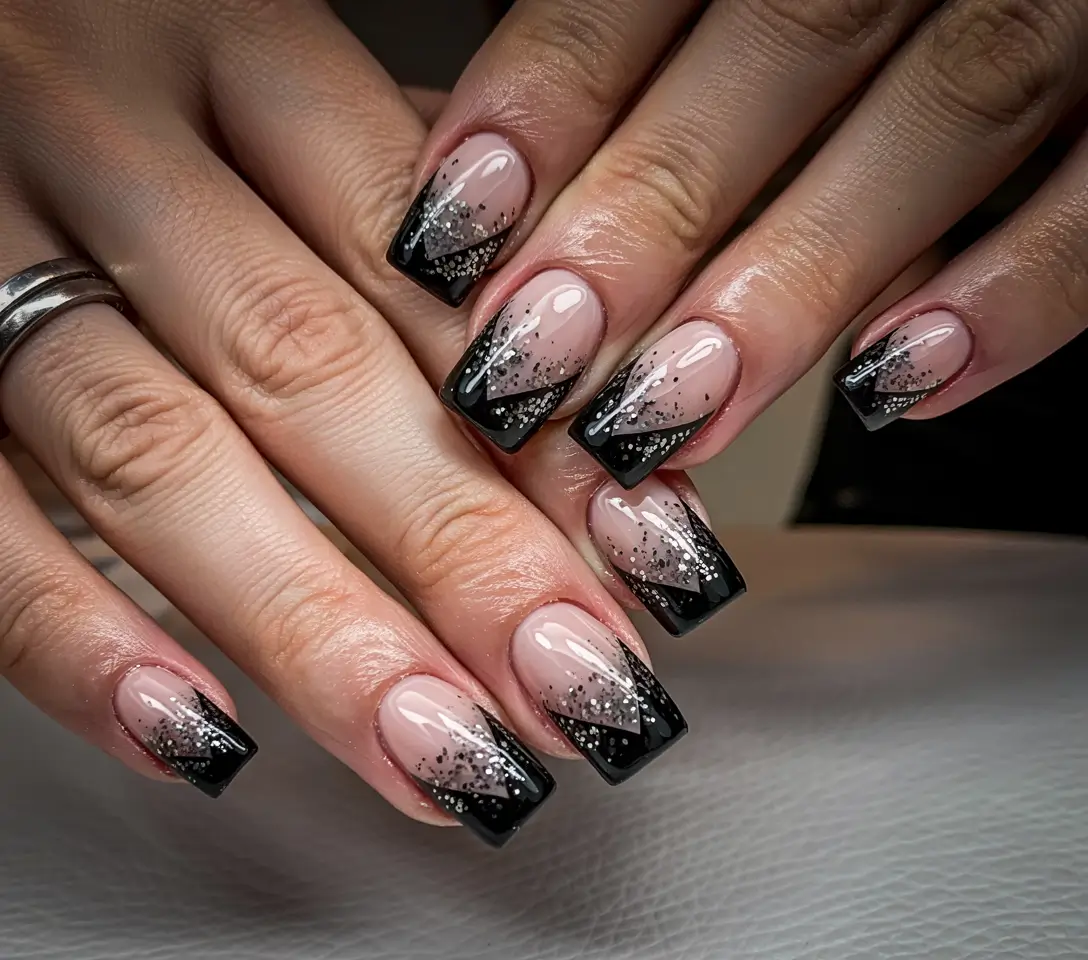 Stylish Short Nails Winter 2025–2026 Black Glitter French