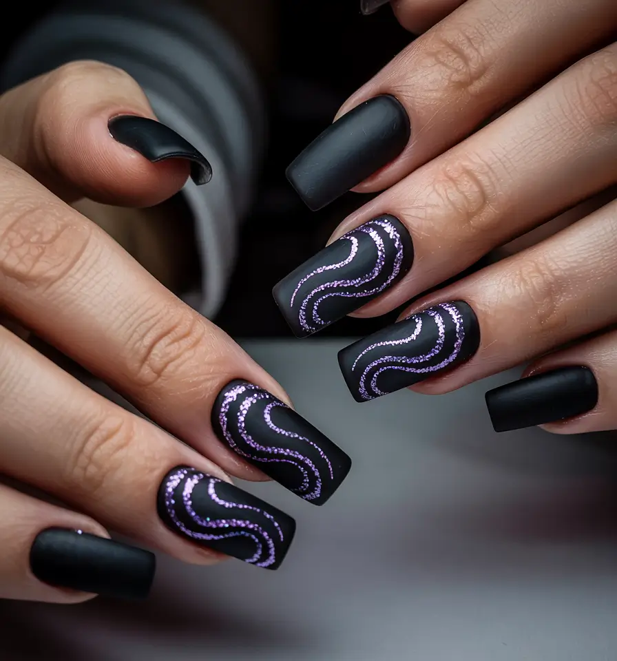 Stylish Short Nails Winter 2025–2026 Velvet Black Waves